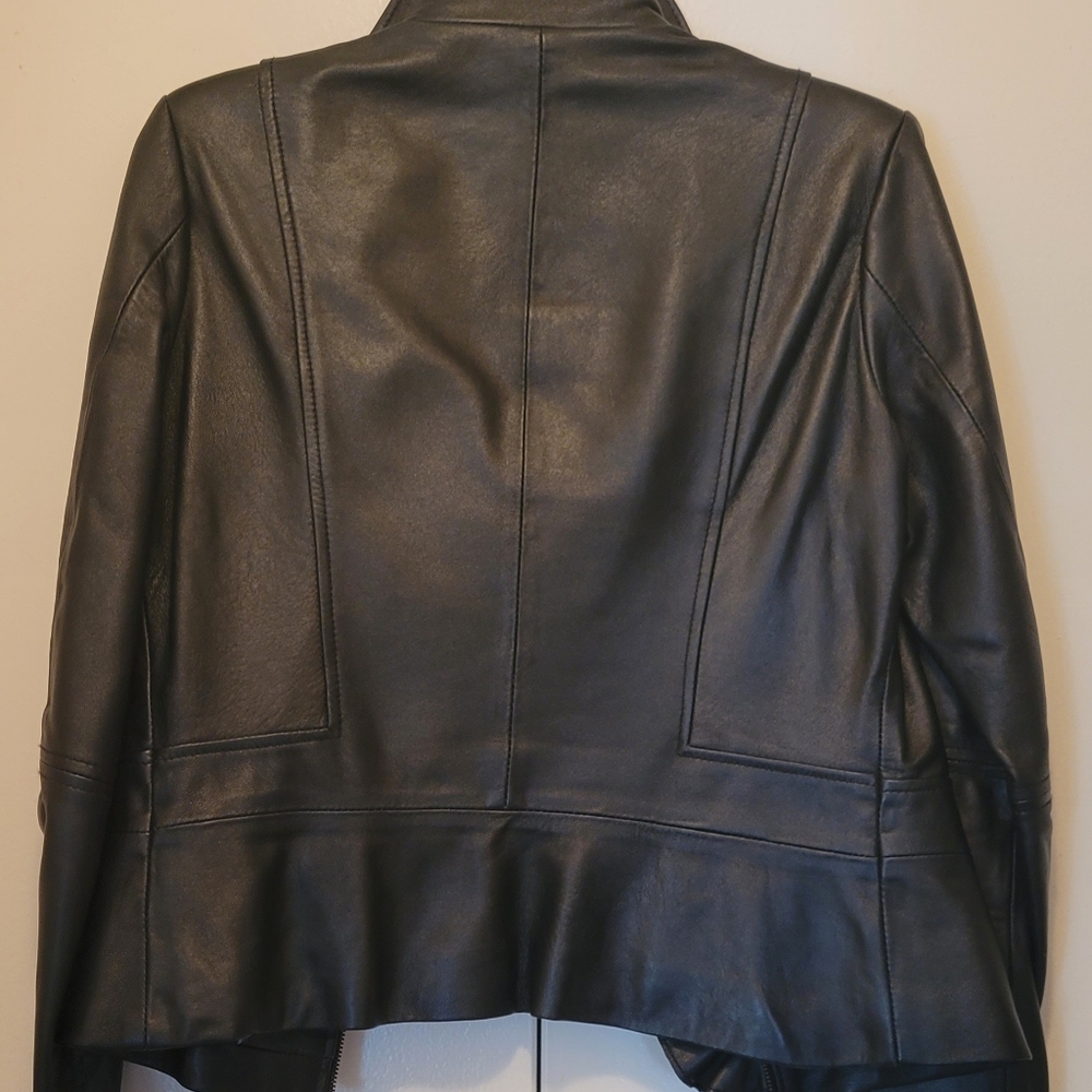 TAHARI WOMENS GENUINE LEATHER JACKET, SZ SMALL - Picture 5 of 5